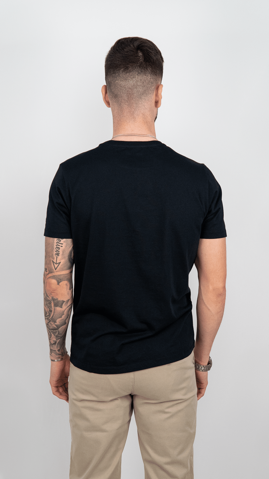 T-shirt Básica Preta