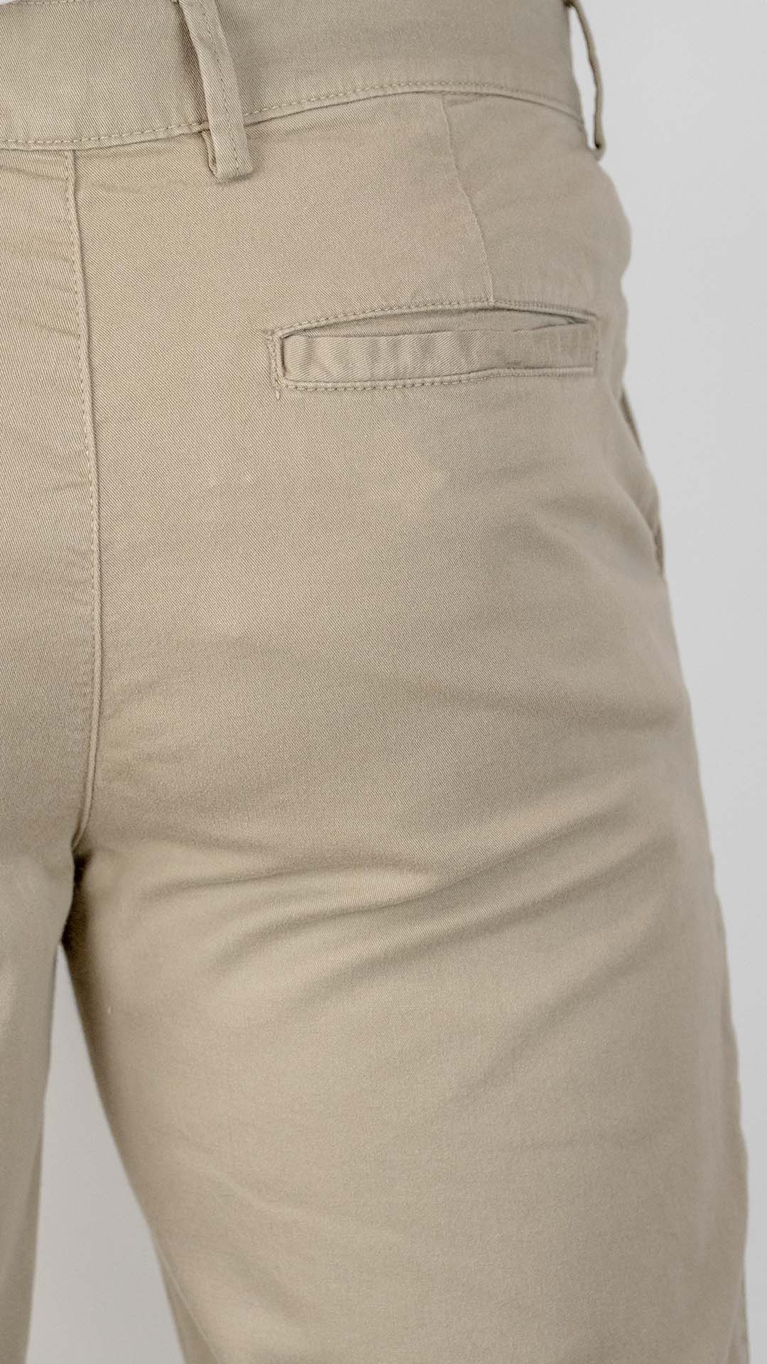 Calça de sarja bege