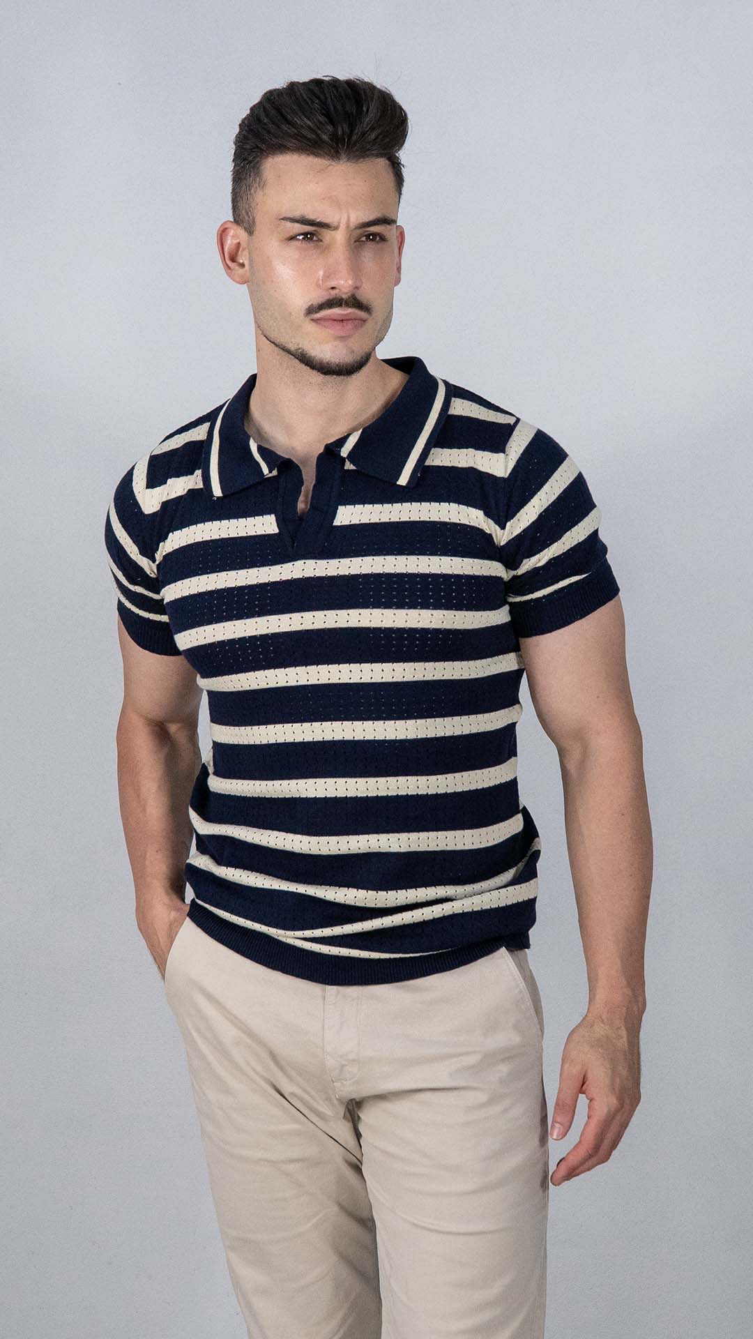 Polo Azul Com Riscas Bege