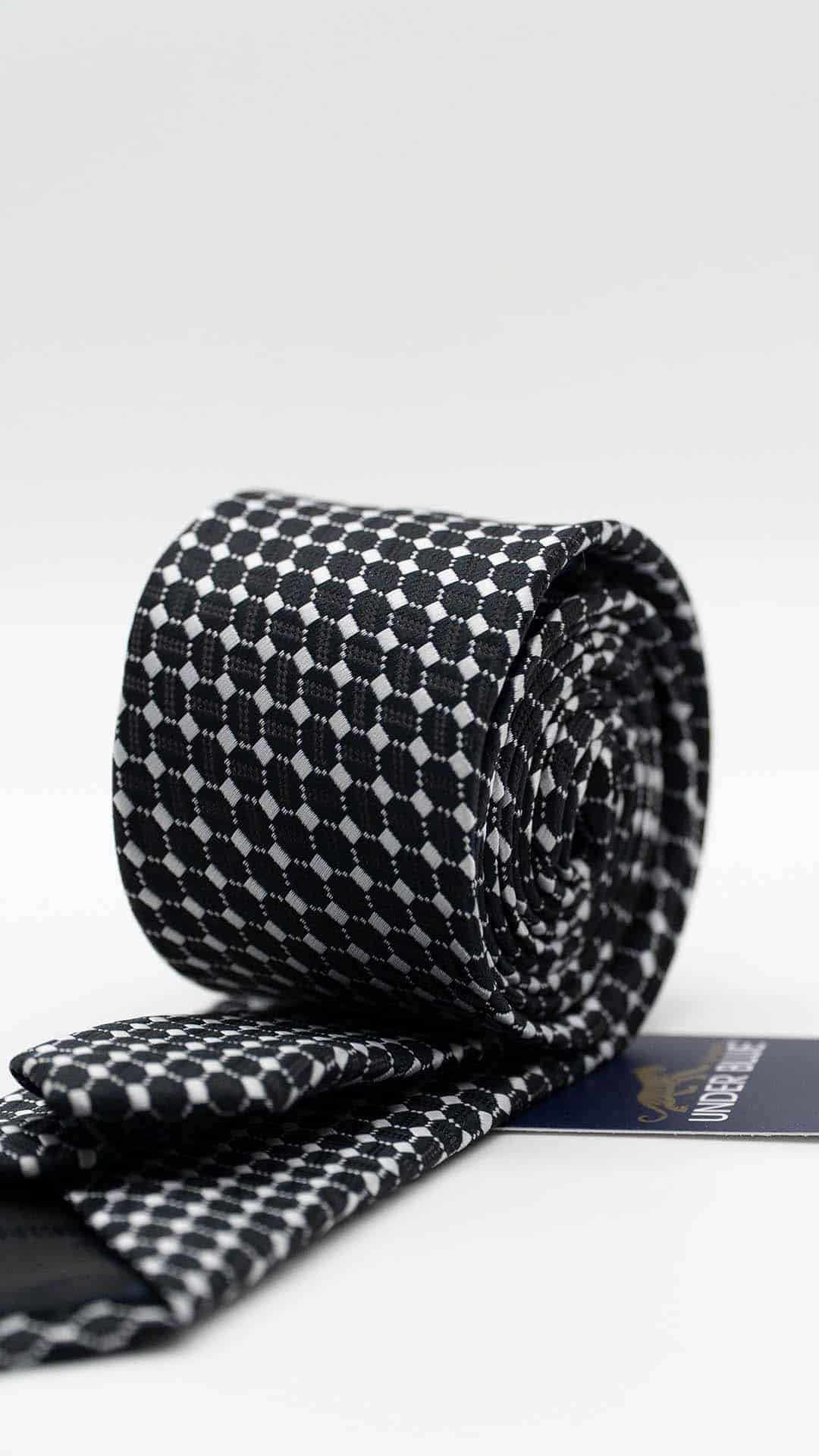 Gravata Skinny com Padrão Preto e Branco