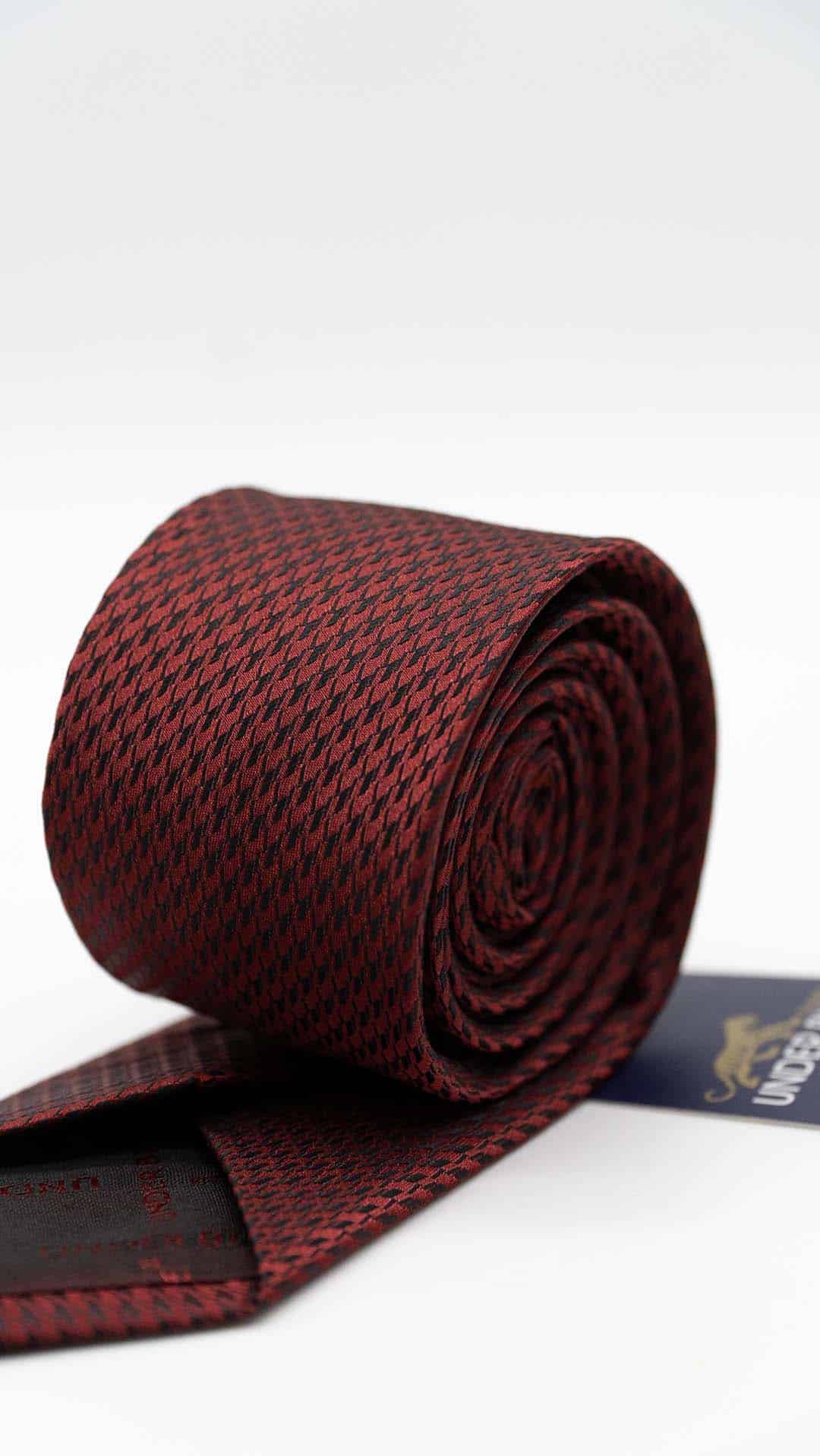 Gravata Skinny Dark Red com Padrão