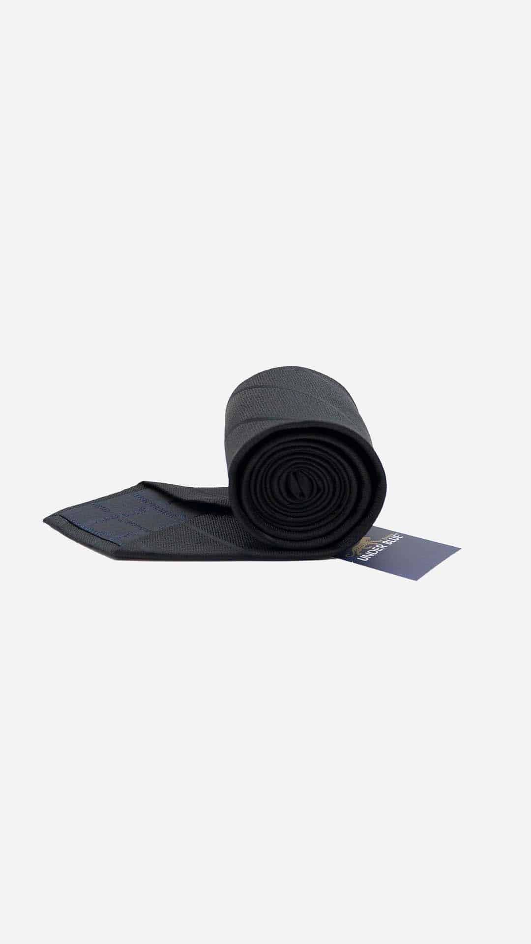 Gravata Regular Preto com Riscas