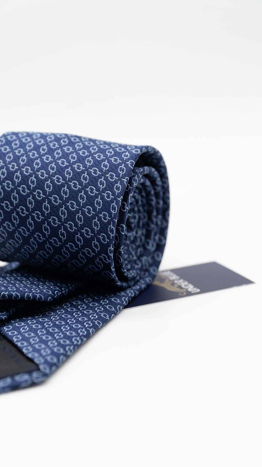 Gravata Regular Azul Escura com Padrão