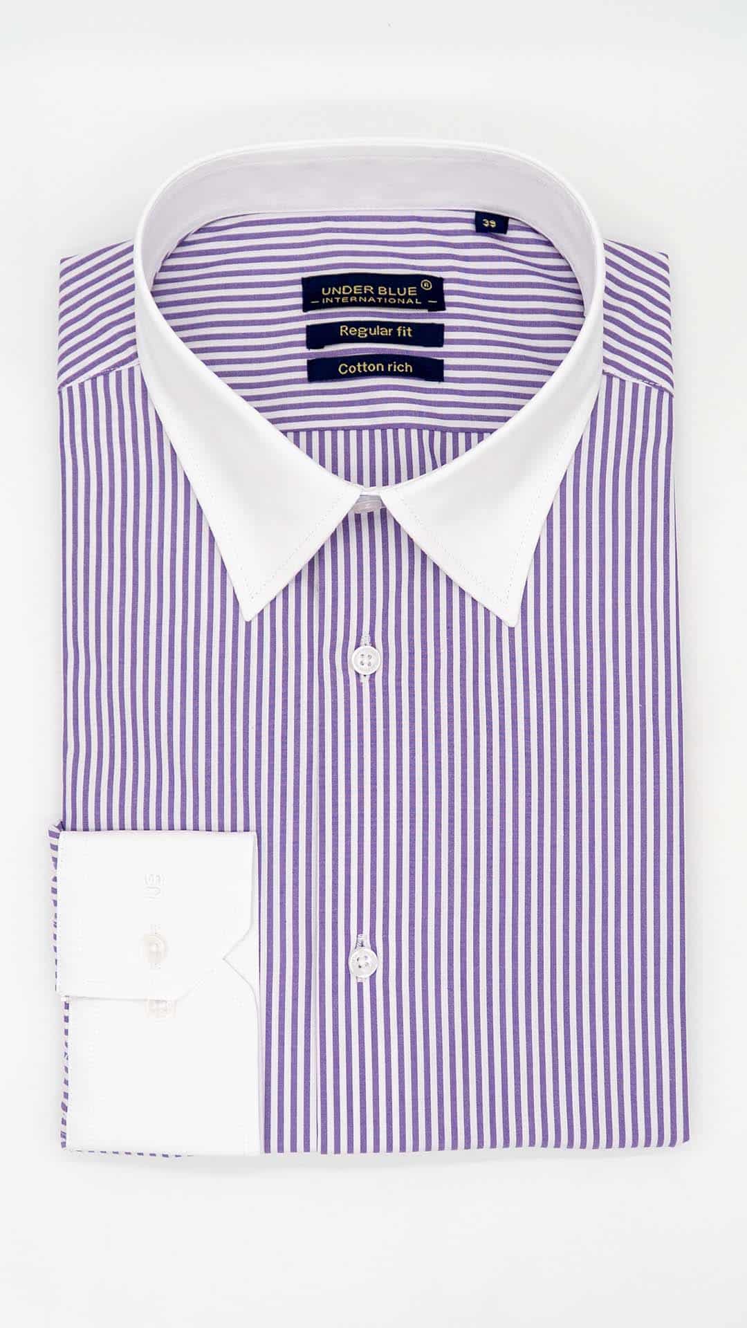 Camisa Regular Clássica Branca com Riscas Roxas