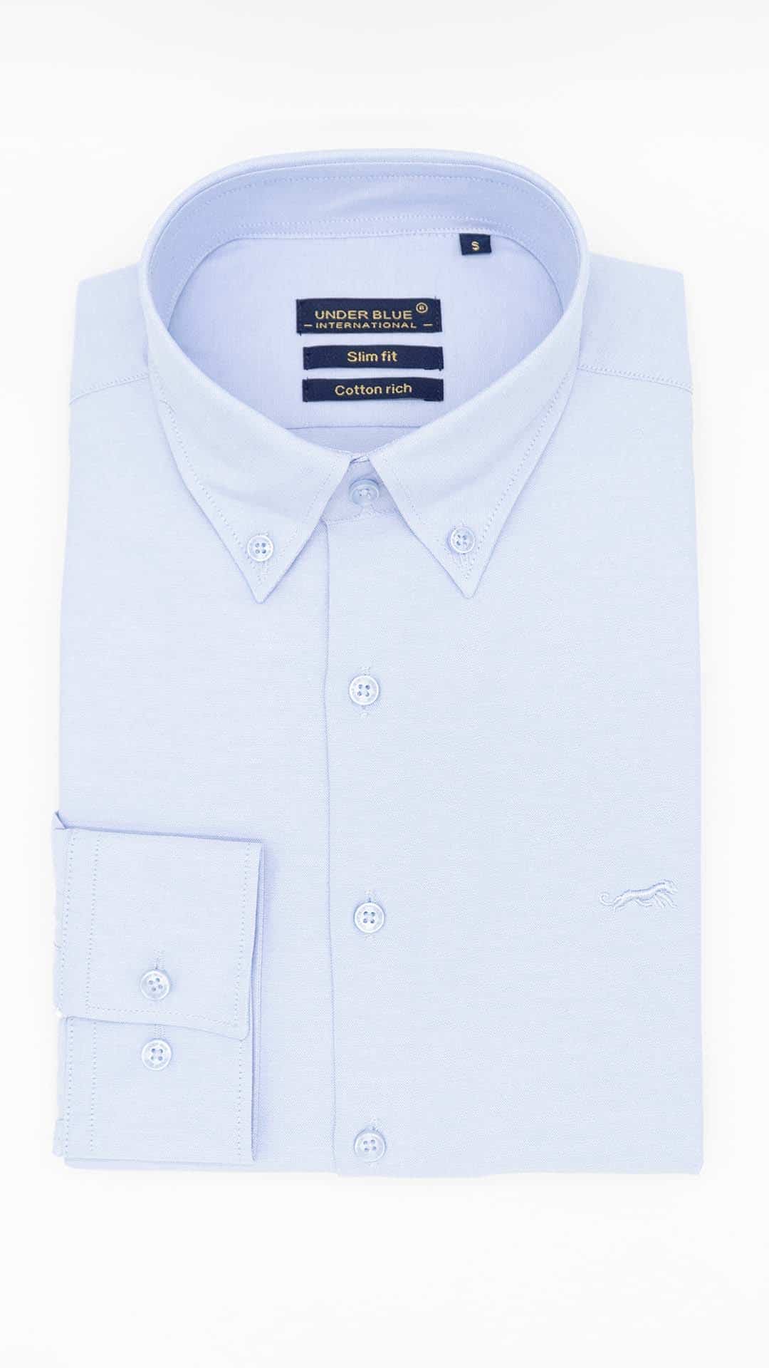 Camisa Botão no Colarinho Azul Clara