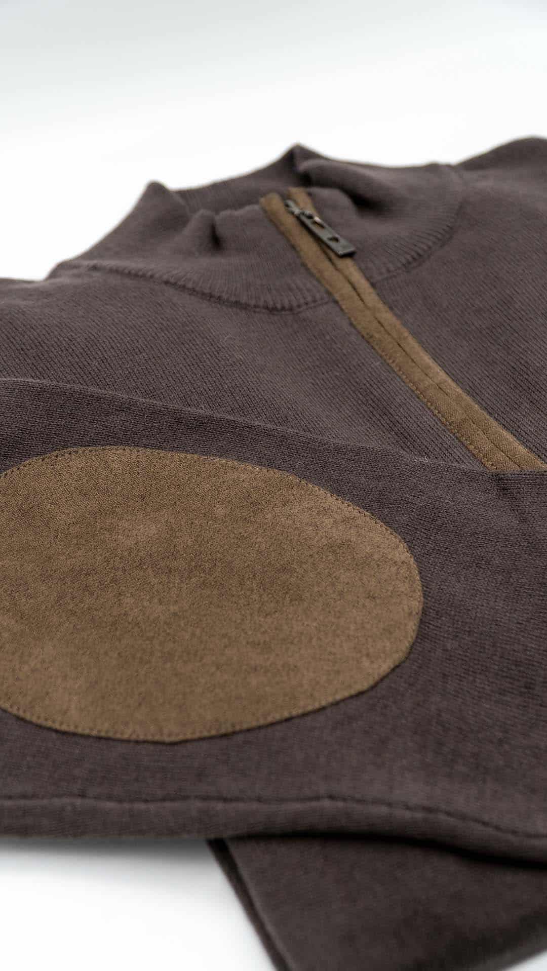Camisola de Malha Castanho Escuro com Cotoveleiras