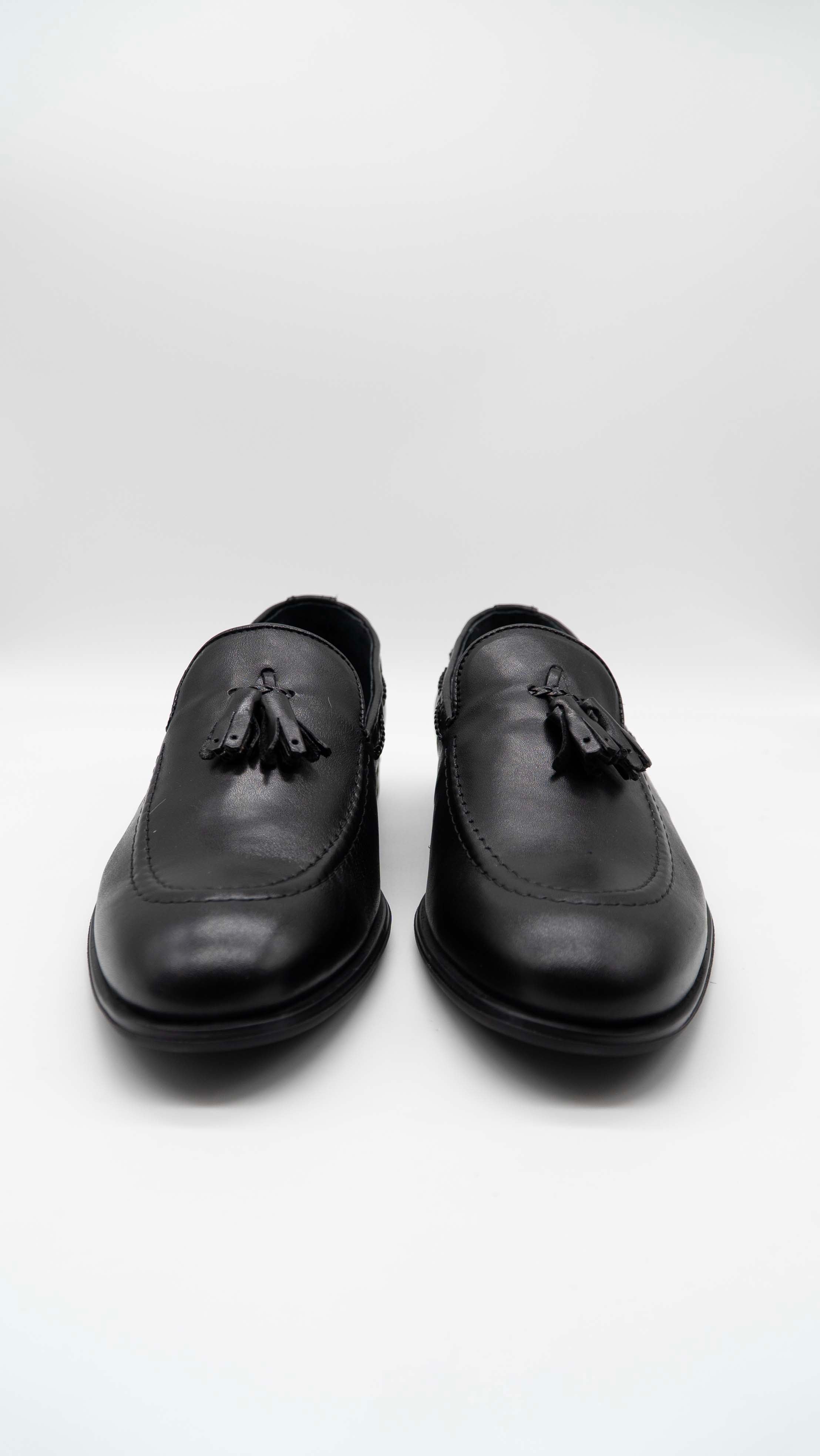 Sapato Preto com Adereço