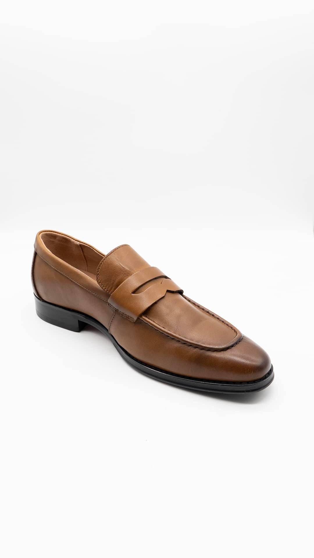 Sapato clássico camel