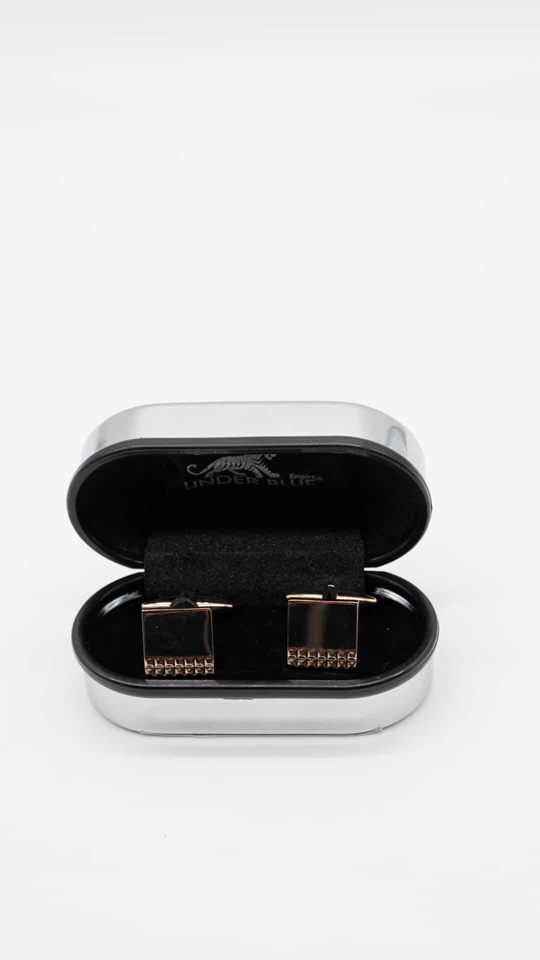 Cufflinkw25-Cor4
