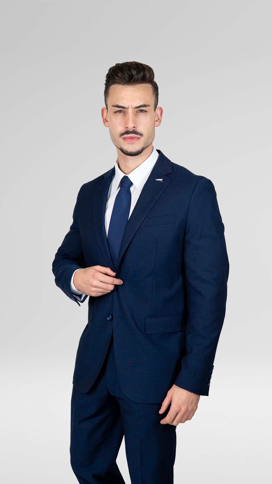 Fato Azul Marinho Clássico