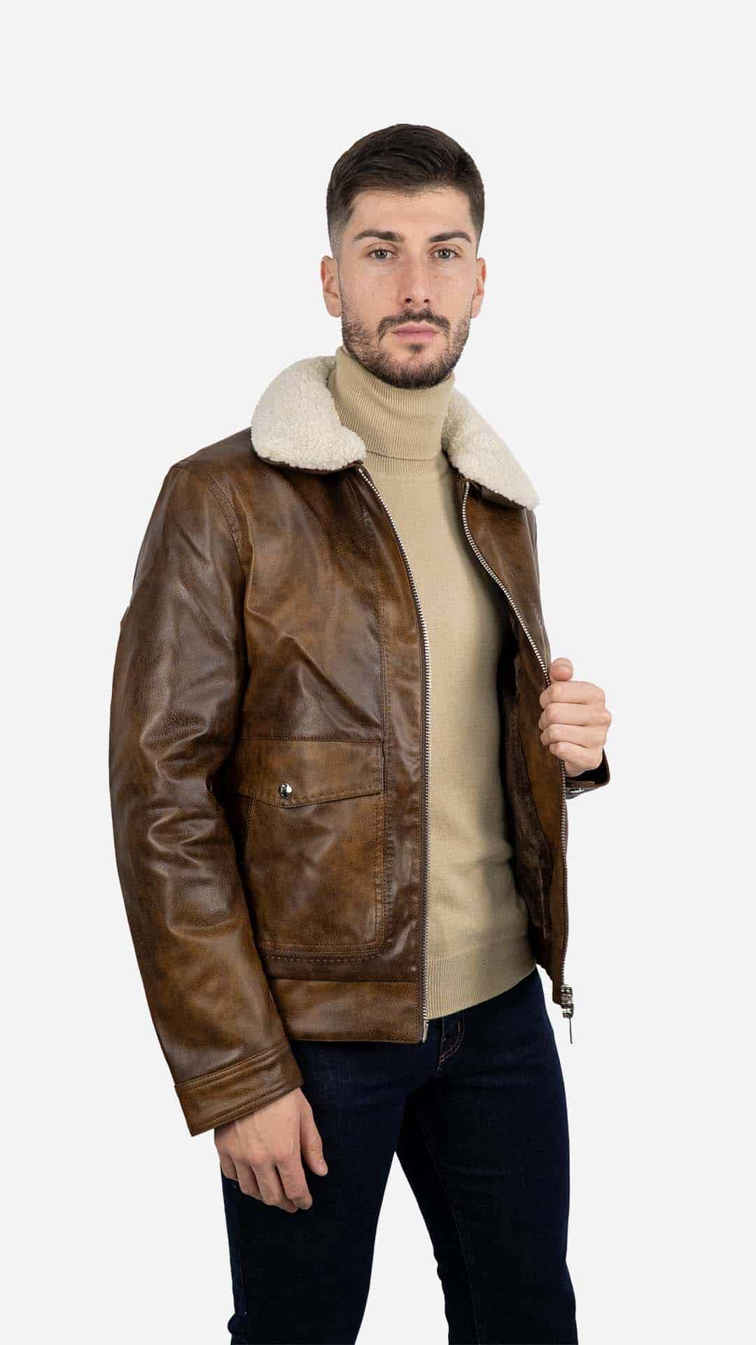 Casaco Castanho com Gola