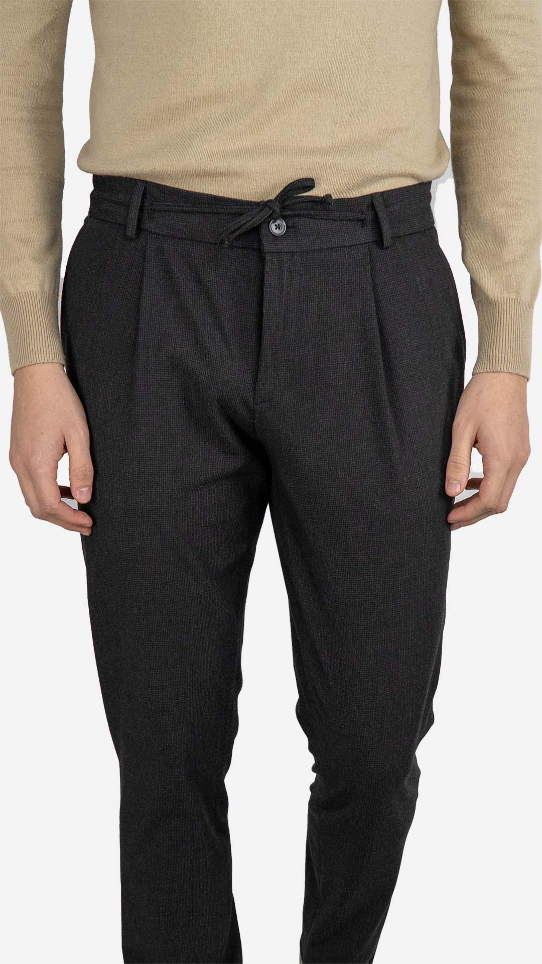 Calça travel preta