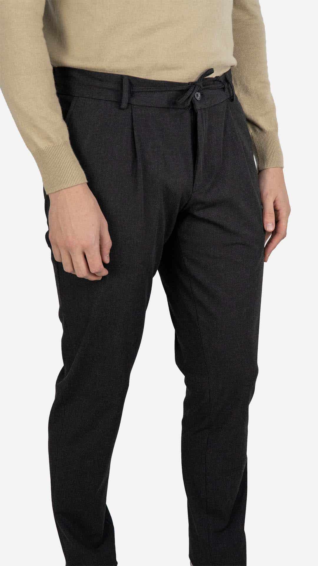 Calça travel preta