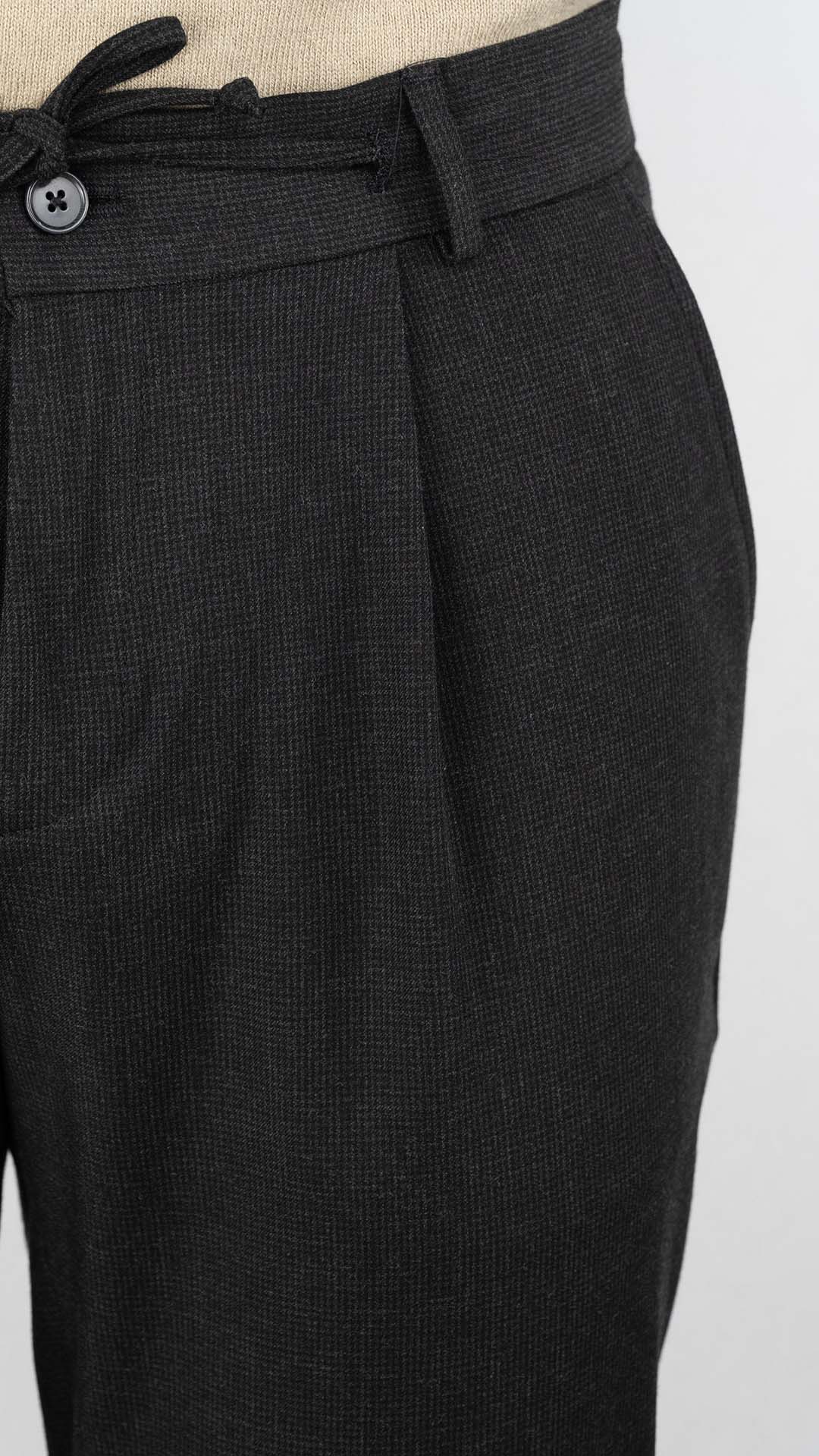 Calça travel preta
