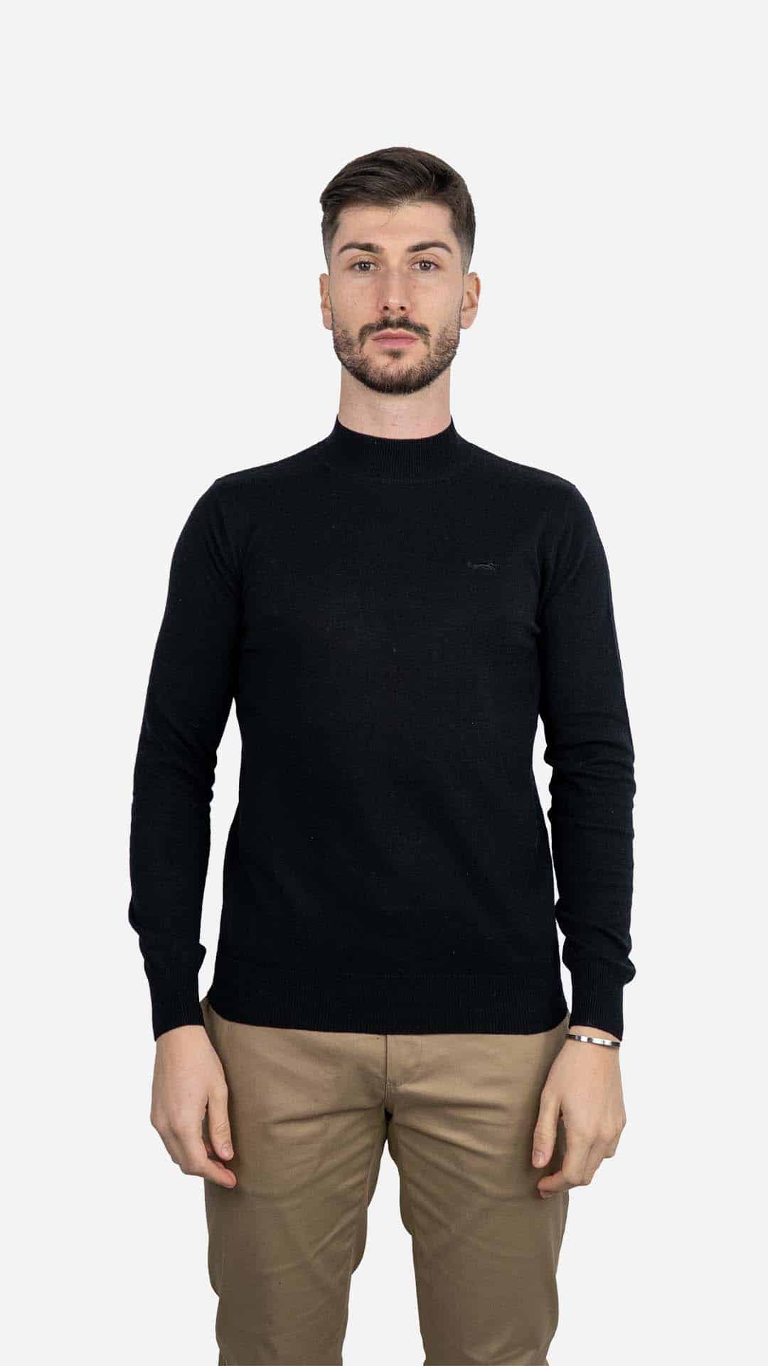 Camisola de Gola Preta