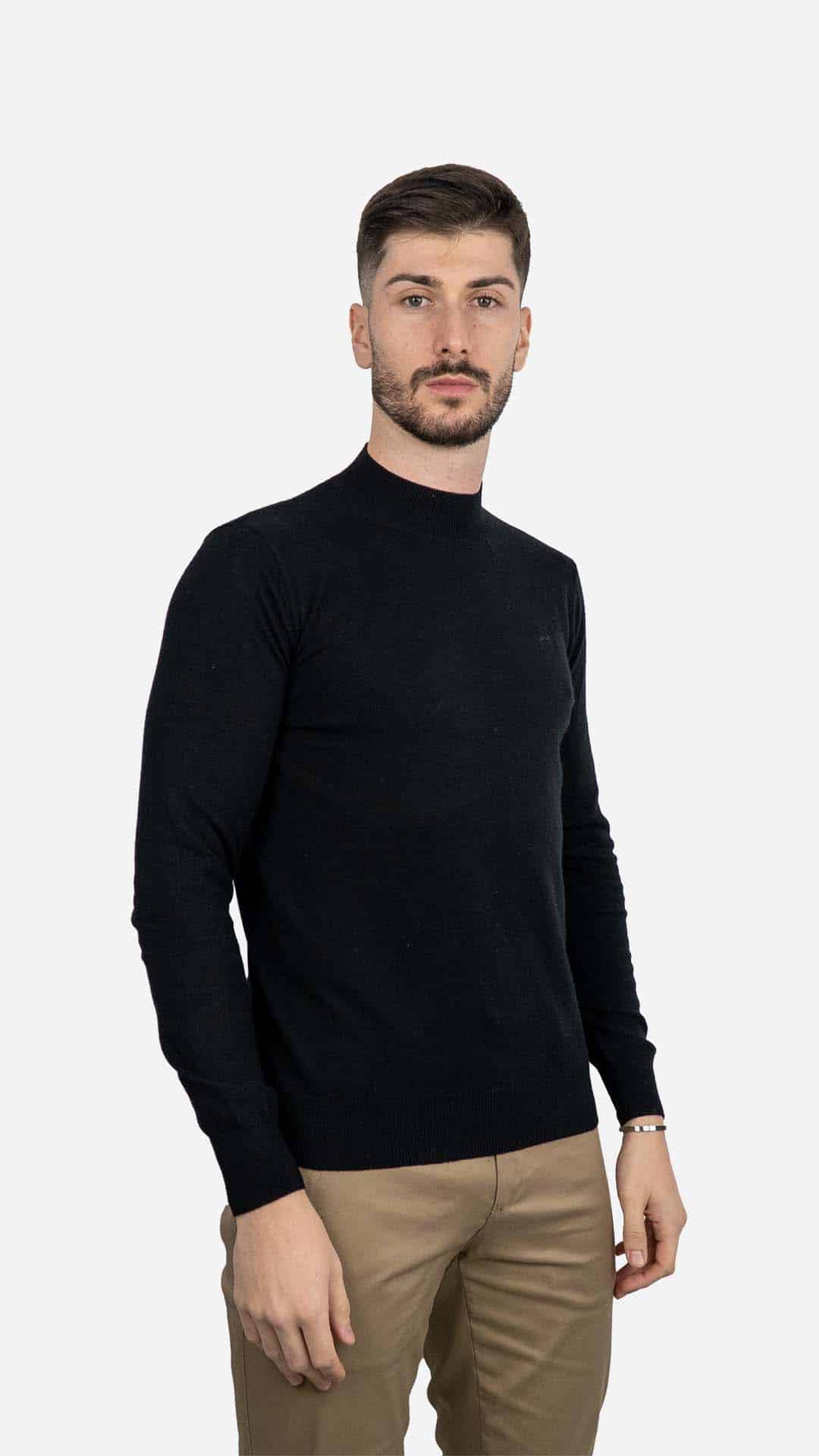 Camisola de Gola Preta