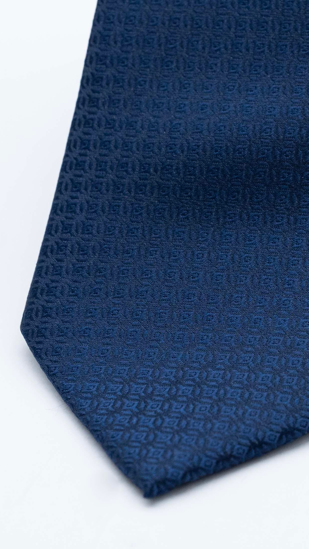 Gravata Regular Azul Escuro Com Padrão