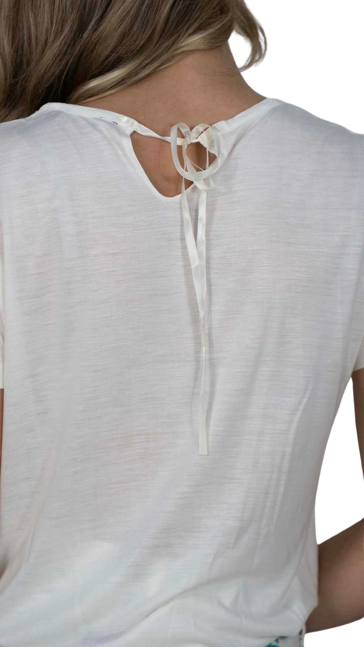 T-shirt Branca Com Laço